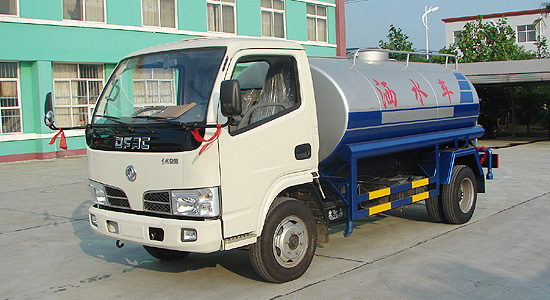 东风福瑞卡洒水车