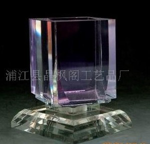 精美水晶笔桶工艺品
