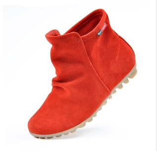 2011时尚休闲女靴 时尚短靴 休闲女靴 多色特价