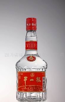 茅台白酒-五粮液干一杯