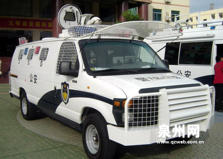 装甲运兵车