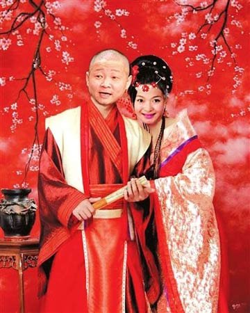 八卦情场:十大丑男娶美女老婆有绝招