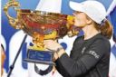 图片:斯瓦泰克赢得个人中网首冠